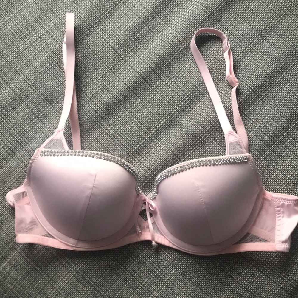 Victoria’s Secret Balconet Push-up Bra